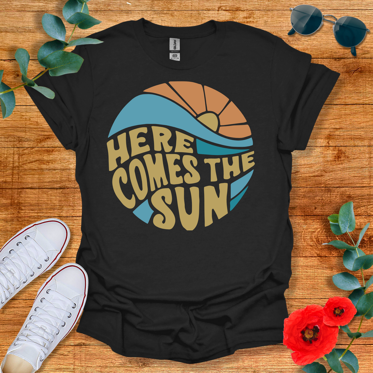 THE BEATLES Here Comes The Sun Tシャツ Here Comes The Sun T-Shirt – Seasonal Collections